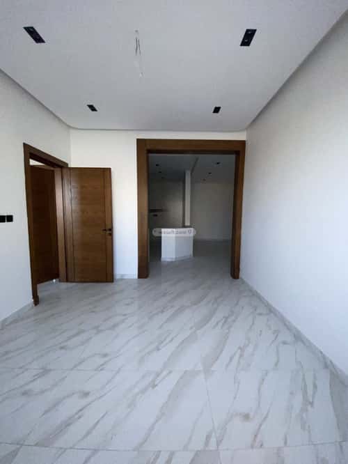 شقة 6 غرف في الربوة 10