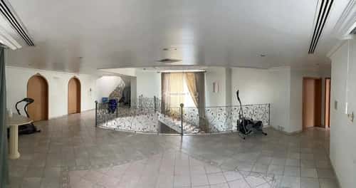 4 bedroom villa in Al Hizam Al Thahabi 3