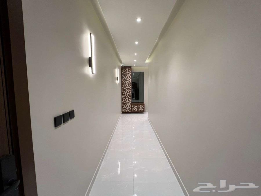 شقة 4 غرف في ولي العهد 12