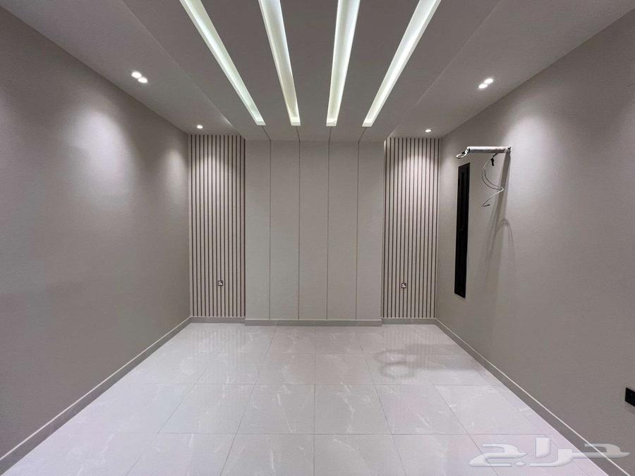 شقة 4 غرف في ولي العهد 18