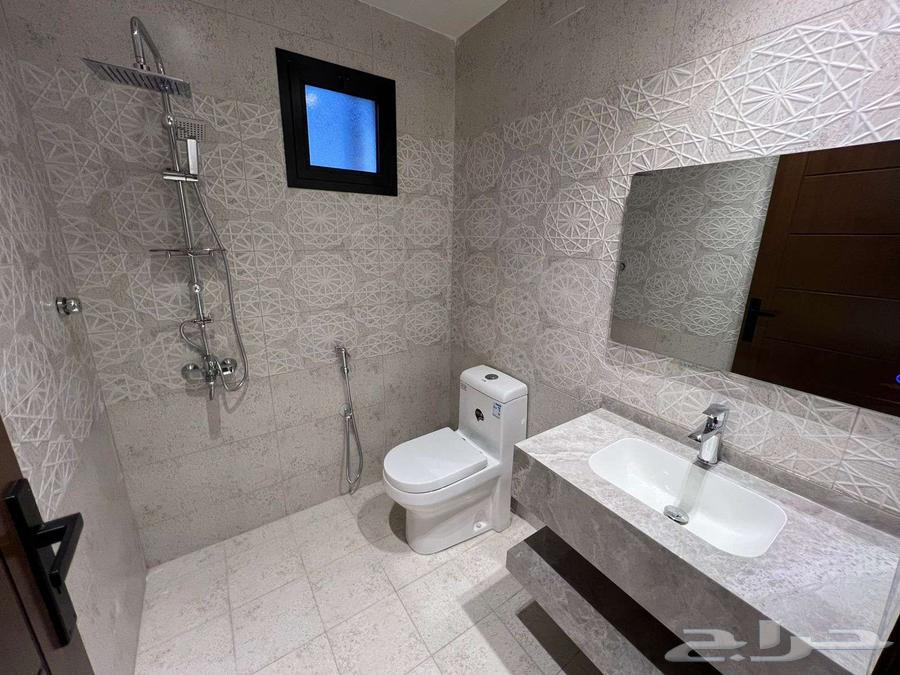 شقة 4 غرف في ولي العهد 3