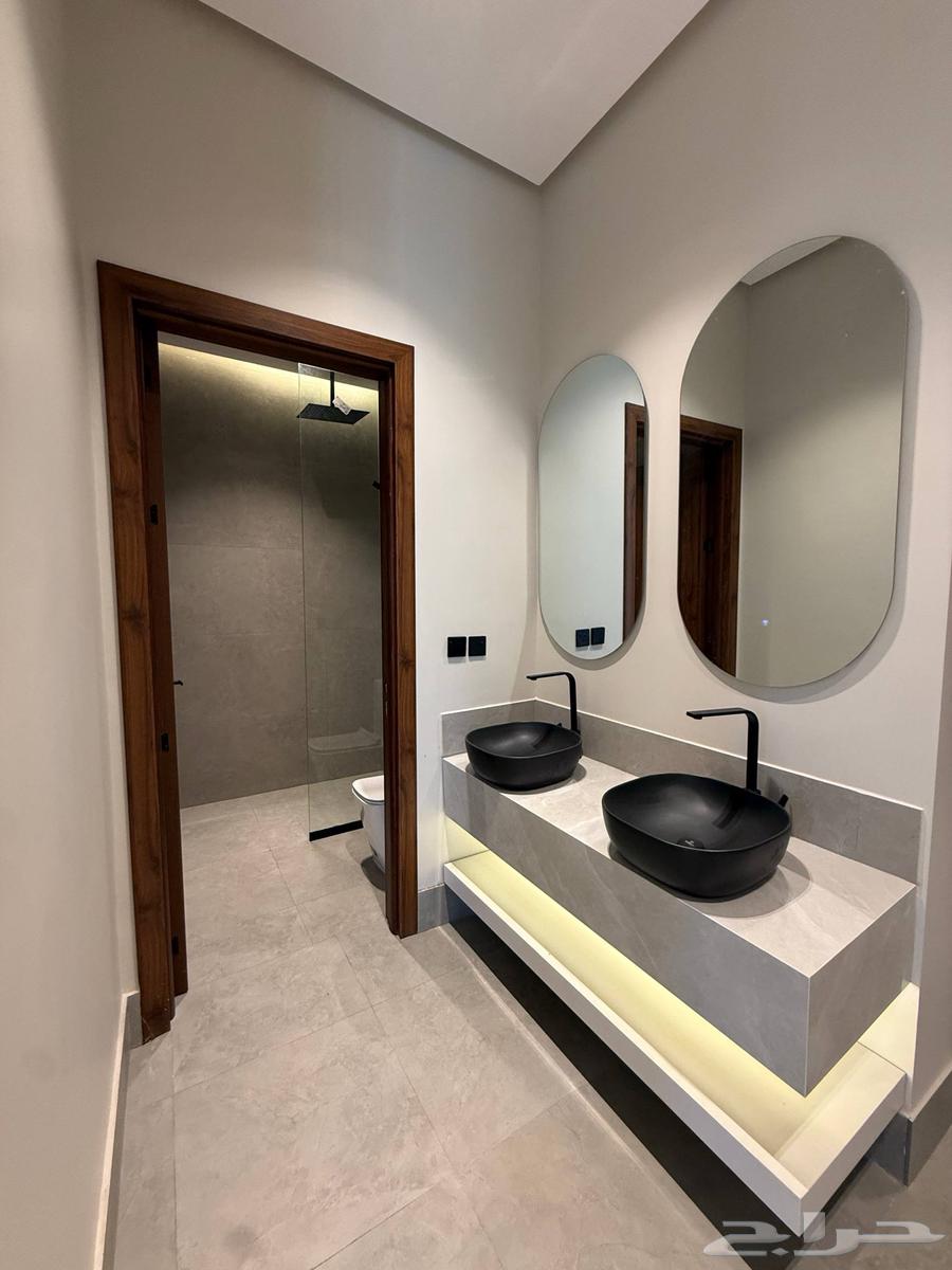 شقة 4 غرف في ولي العهد 13