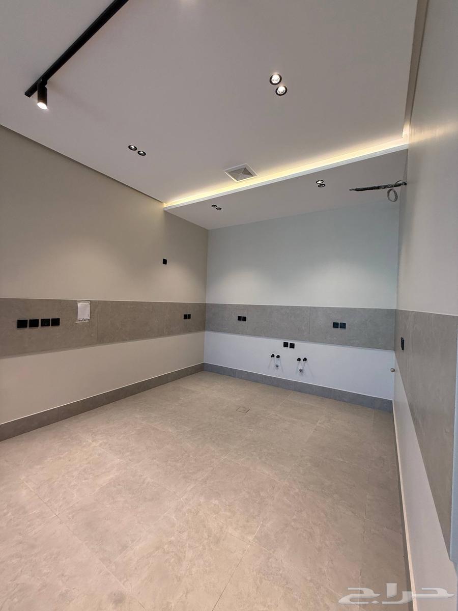 شقة 4 غرف في ولي العهد 16