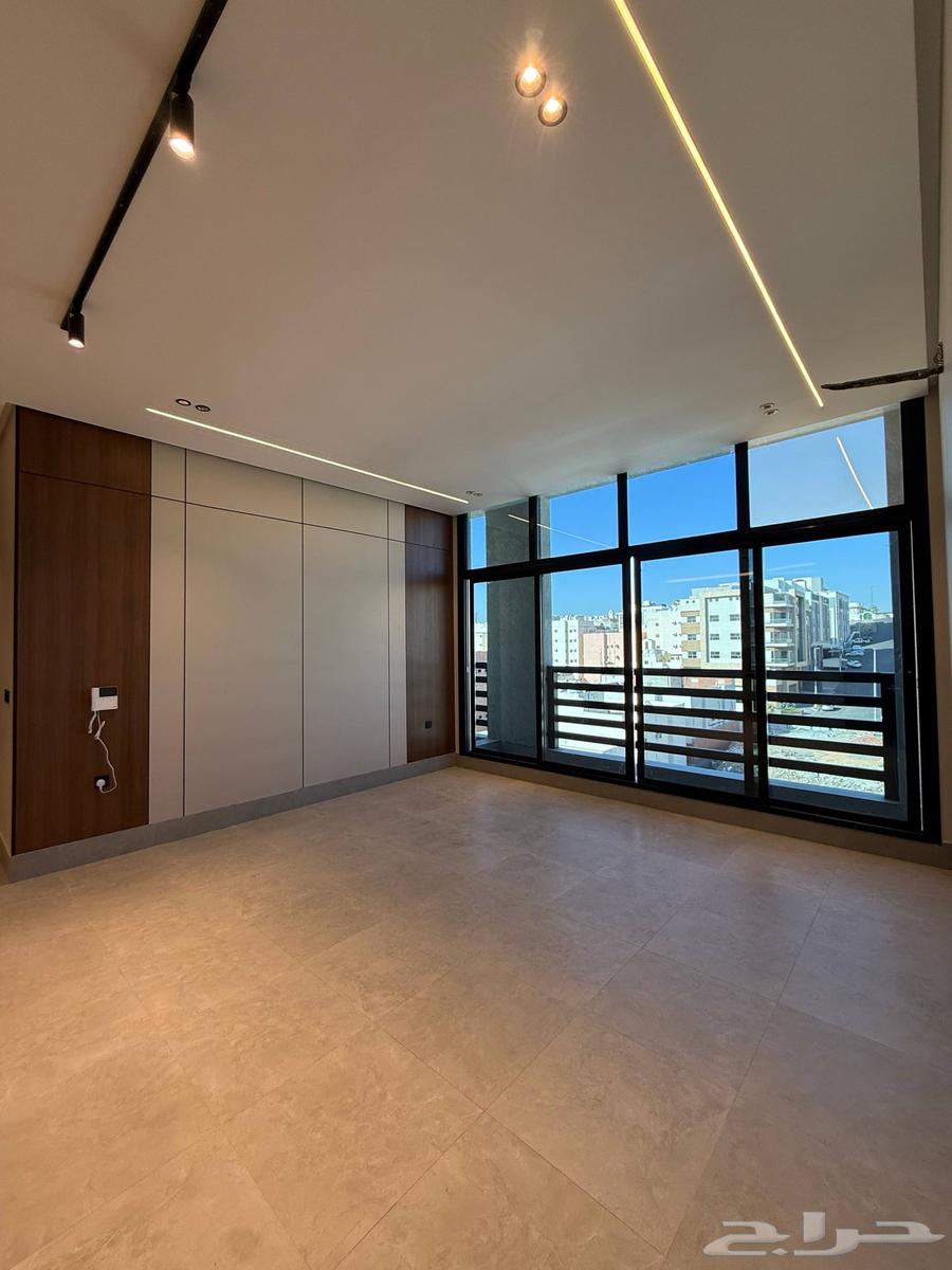 شقة 4 غرف في ولي العهد 5