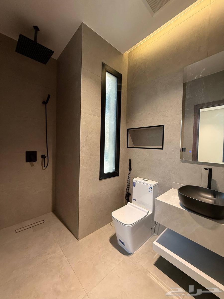 شقة 4 غرف في ولي العهد 8