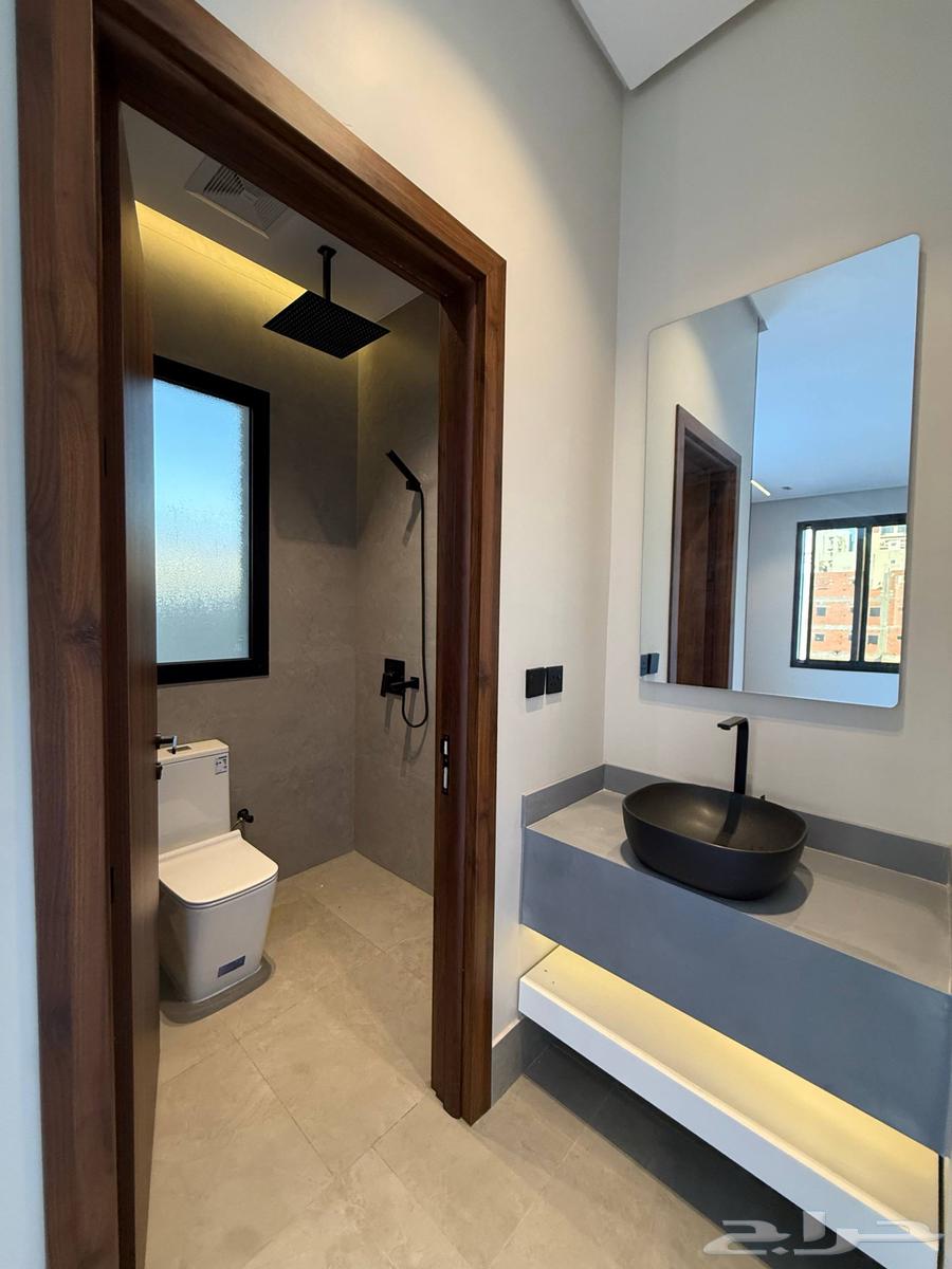 شقة 4 غرف في ولي العهد 10