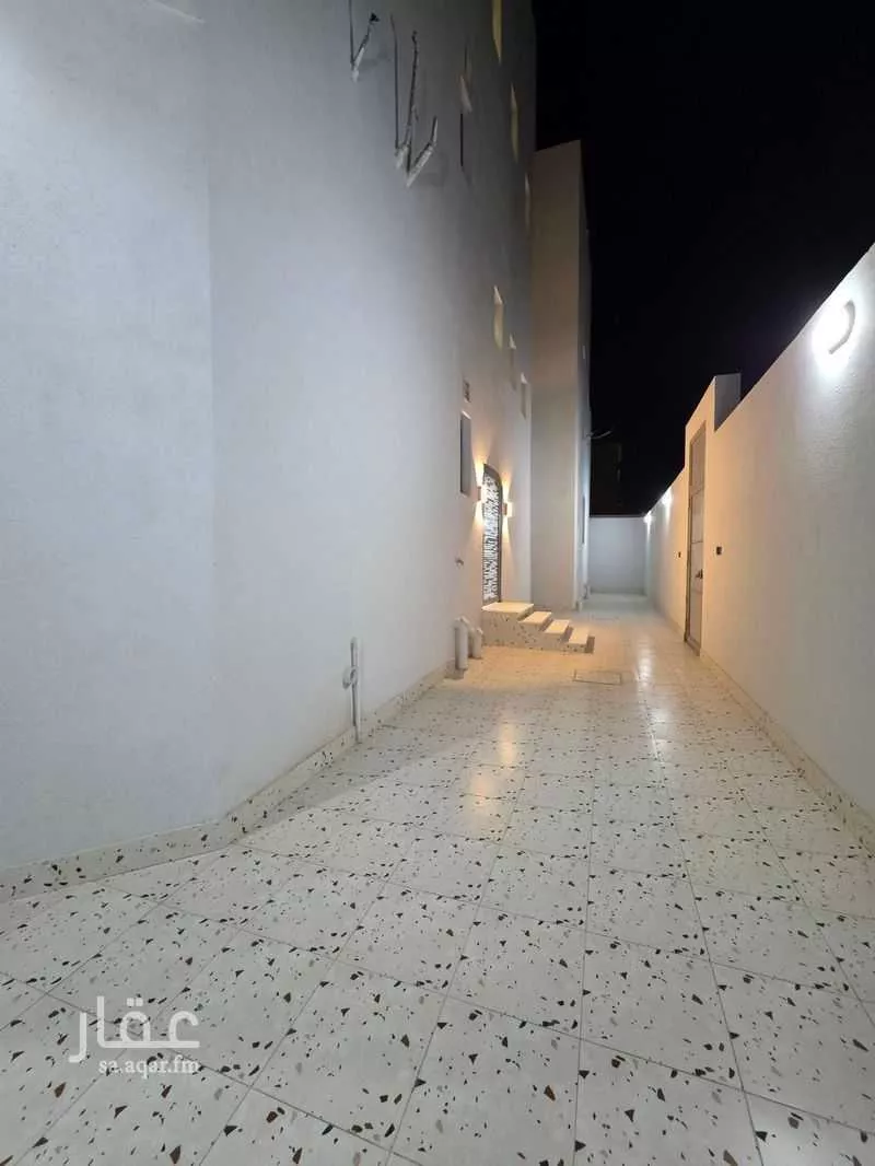 شقة 15 غرف في الفروسية 7