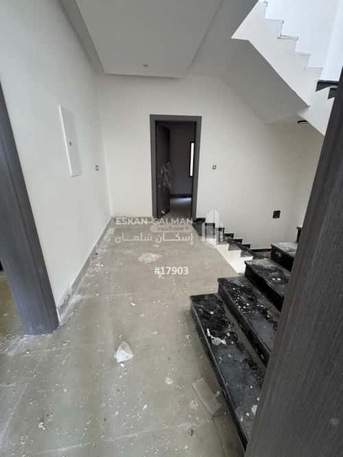 8 bedroom villa in Al Amwaj 8