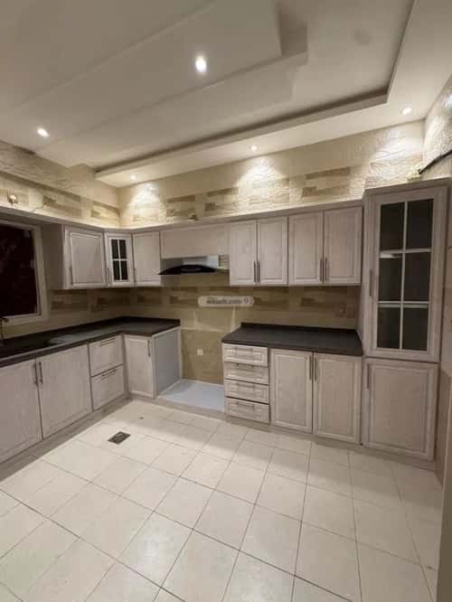 5 bedroom villa in Ar Rakah Al Janubiyah 3