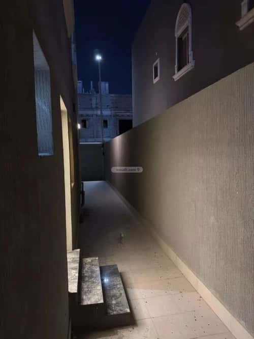 5 bedroom villa in Ar Rakah Al Janubiyah 9
