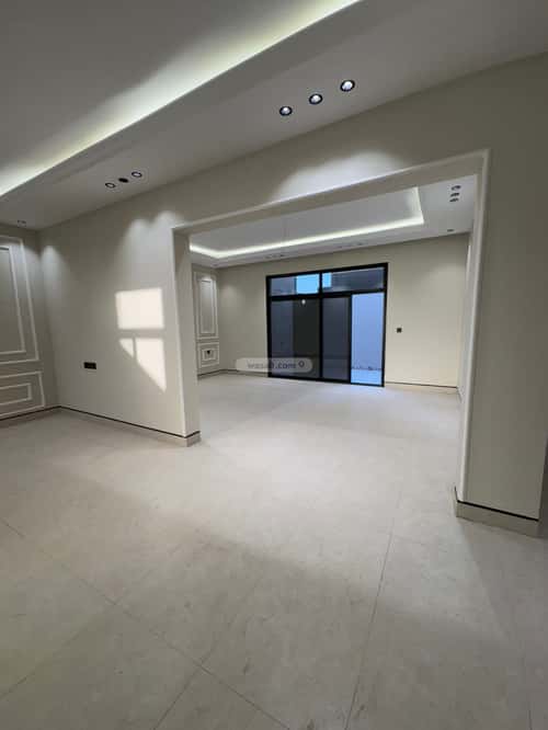 6 bedroom villa in Al Shiraa 7
