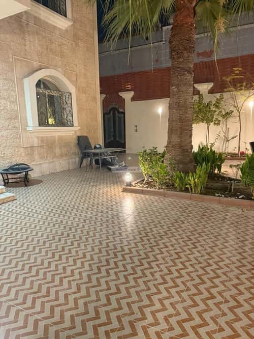 8 bedroom villa in Al Khuzama 6