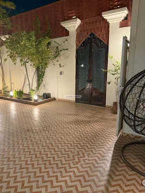 8 bedroom villa in Al Khuzama 17