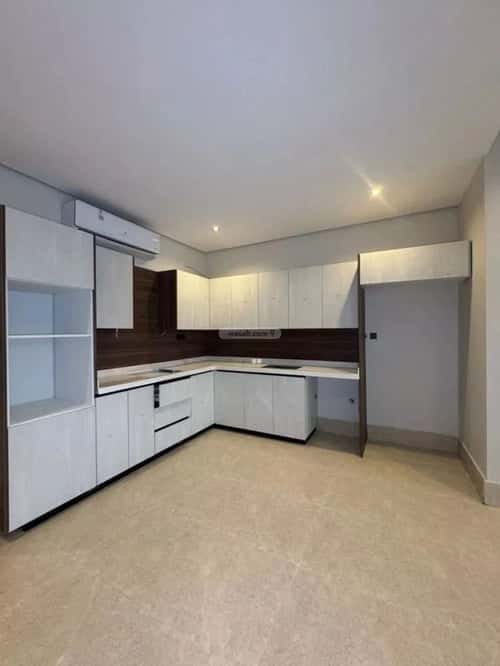 4 bedroom apartment in Al Hamra 13