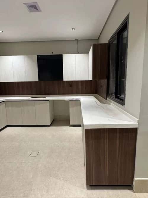 شقة 4 غرف في الحمراء 4