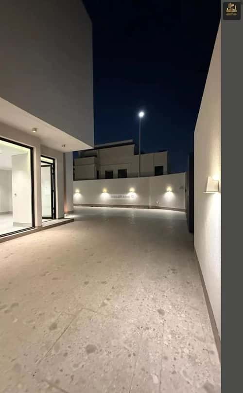 5 bedroom villa in Al Bahr 4
