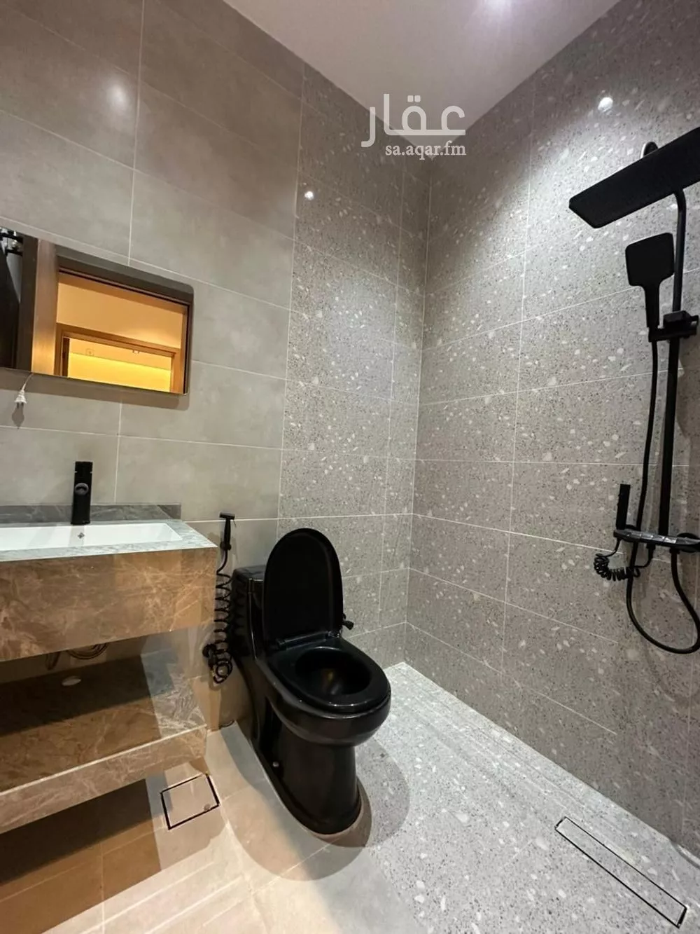 شقة 2 غرف في النزهة 9