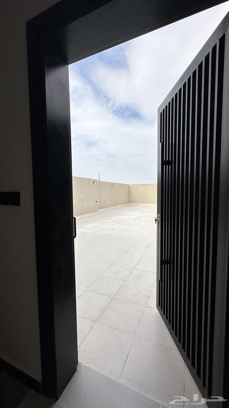 شقة 5 غرف في شوران 17