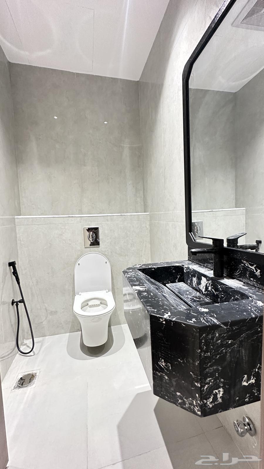 شقة 5 غرف في شوران 21