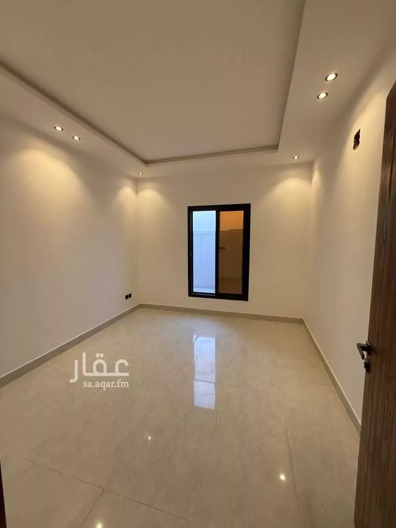 فيلا 5 غرف في الرمال 11