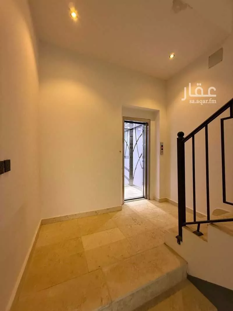 فيلا 5 غرف في الرمال 6