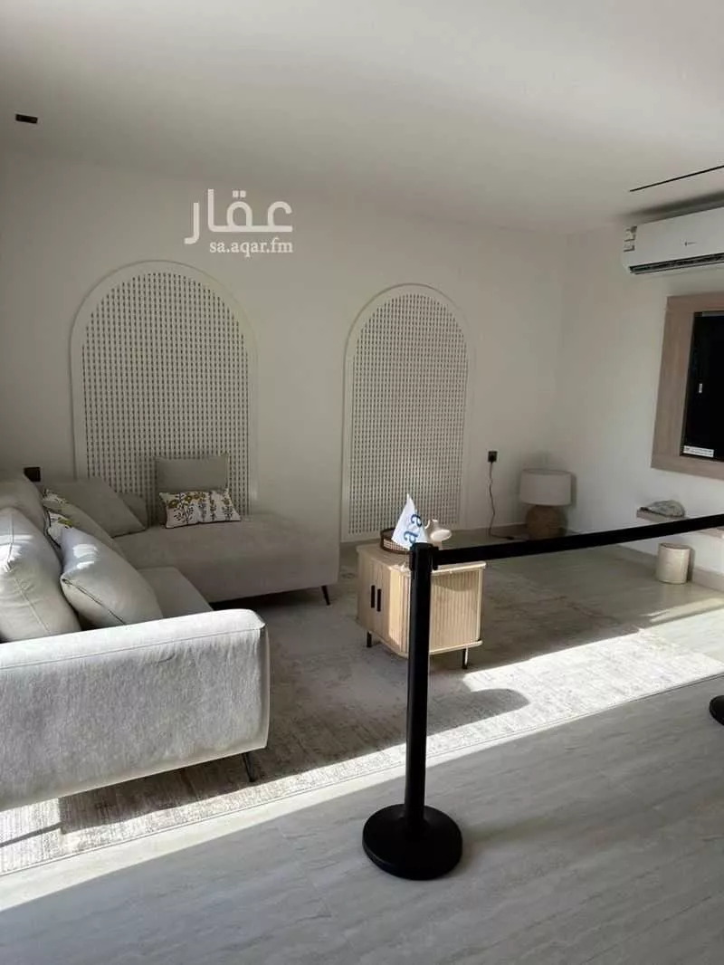 فيلا 5 غرف في عكاظ 4