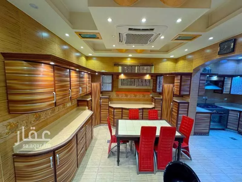 فيلا 6 غرف في العزيزية 11