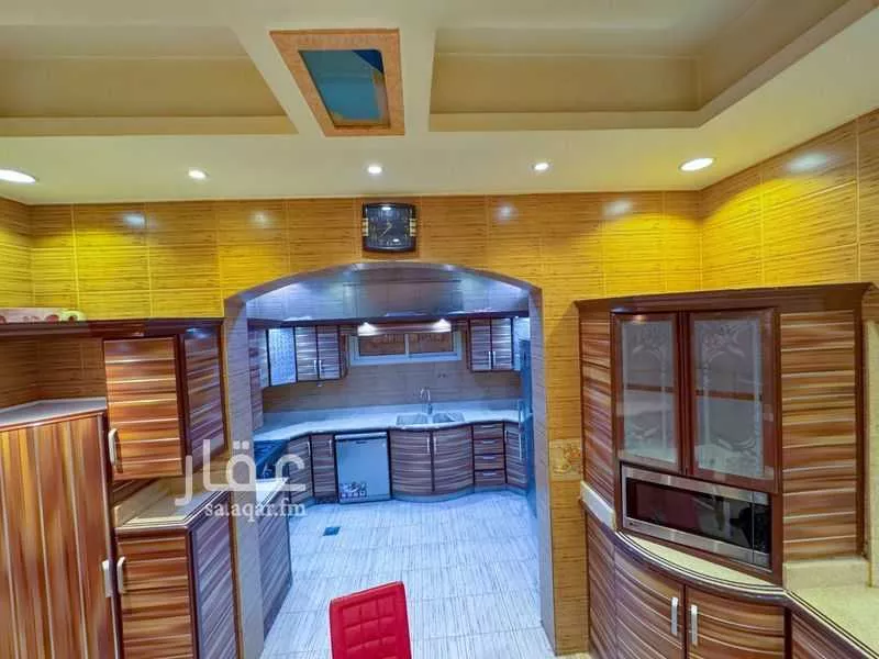 فيلا 6 غرف في العزيزية 13