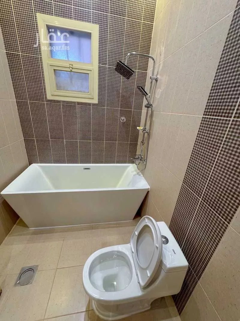 فيلا 6 غرف في العزيزية 21