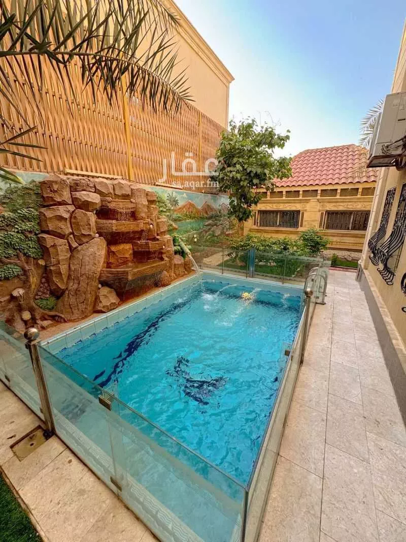 فيلا 6 غرف في العزيزية 25