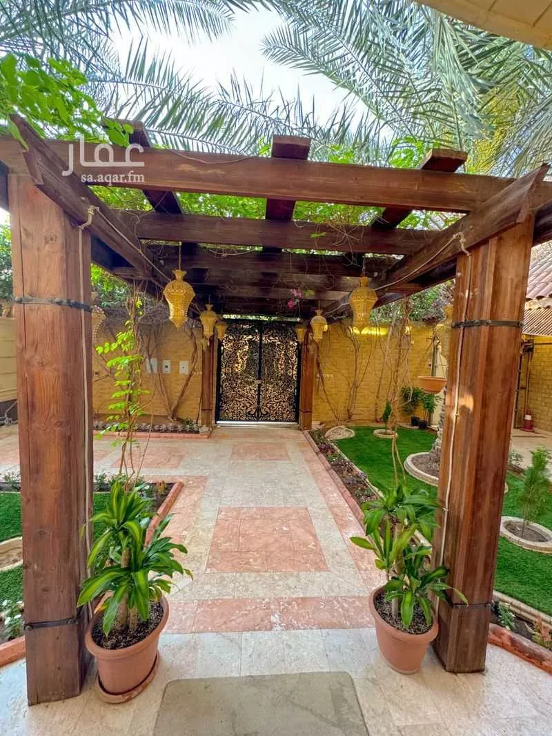 فيلا 6 غرف في العزيزية 26