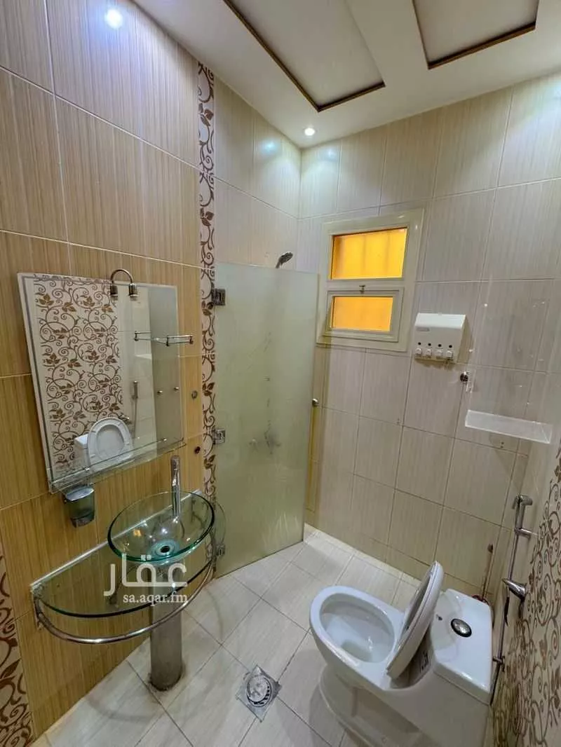 فيلا 6 غرف في العزيزية 4