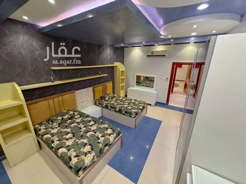 فيلا 6 غرف في العزيزية 6