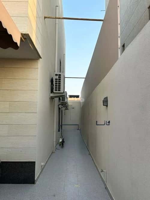6 bedroom villa in As Sawari 3