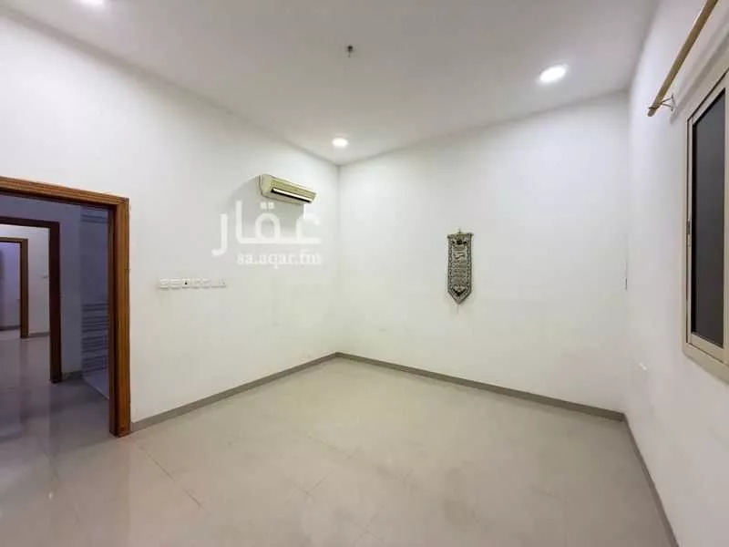 3 bedroom apartment in Al Yarmouk 2