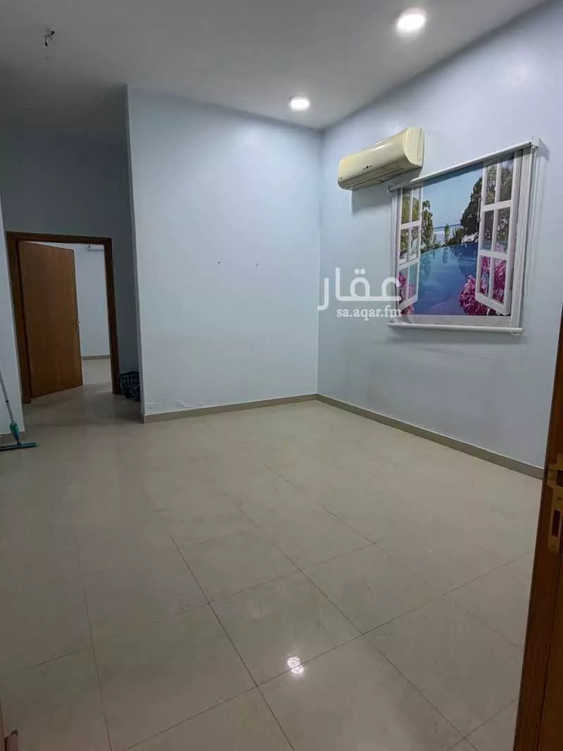 3 bedroom apartment in Al Yarmouk 4