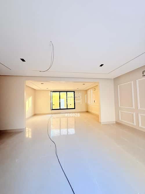 8 bedroom villa in Al Shiraa 1