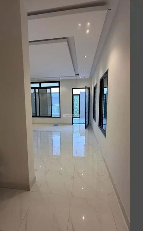 6 bedroom villa in Al Amwaj 1