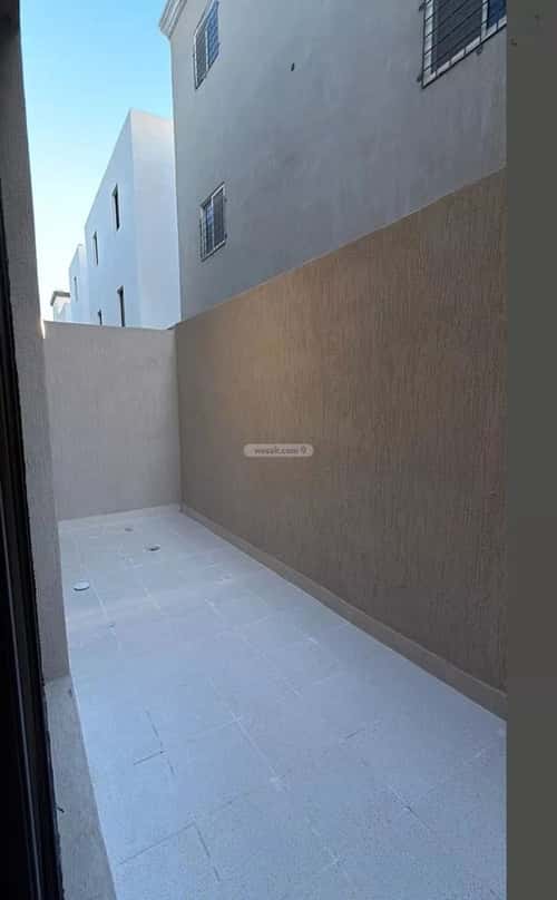 6 bedroom villa in Al Amwaj 11