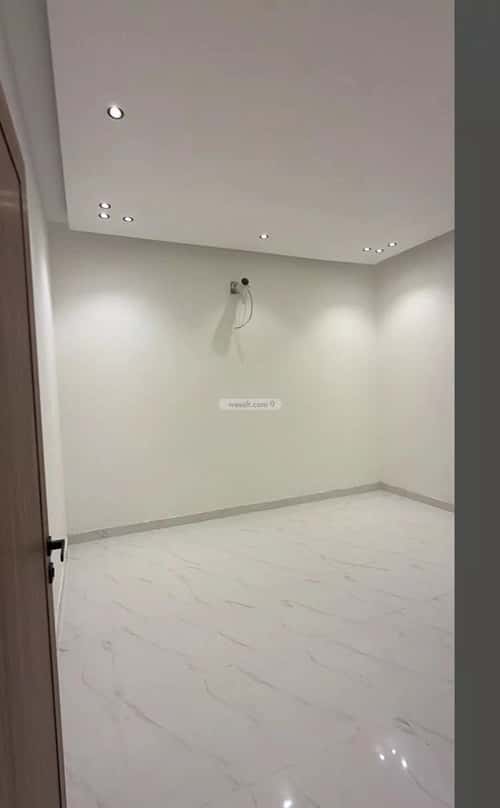 6 bedroom villa in Al Amwaj 6
