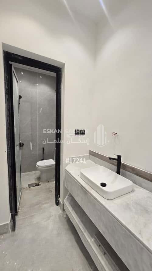 8 bedroom villa in Al Aqiq 5