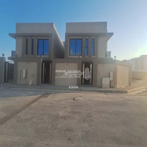 7 bedroom villa in Al Amwaj 1