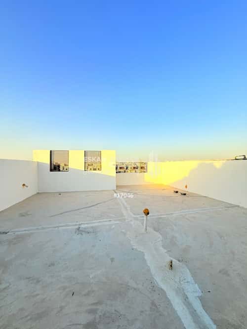 7 bedroom villa in Al Amwaj 3