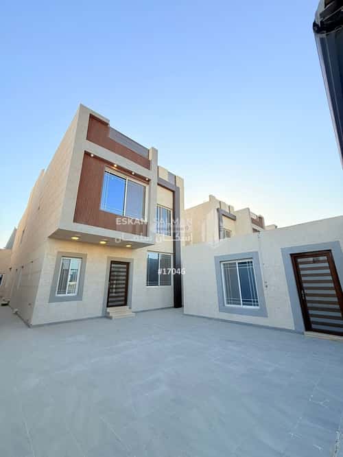 7 bedroom villa in Al Amwaj 9
