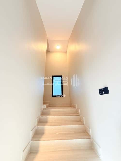 8 bedroom villa in Al Amwaj 5