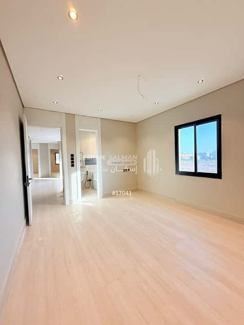 8 bedroom villa in Al Amwaj 6