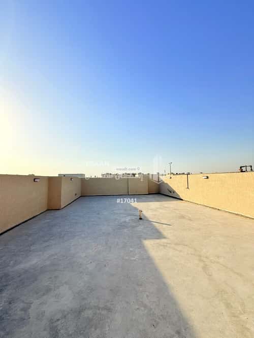 8 bedroom villa in Al Amwaj 9