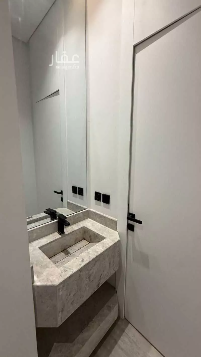 شقة 1 غرف في العقيق 5