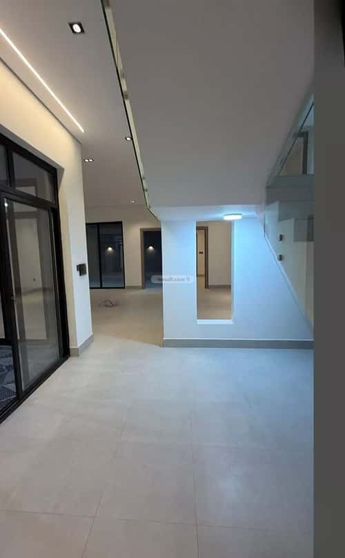 5 bedroom villa in Al Buhairah 5