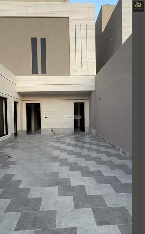 4 bedroom villa in At Tahliyah, Eastern Province 6